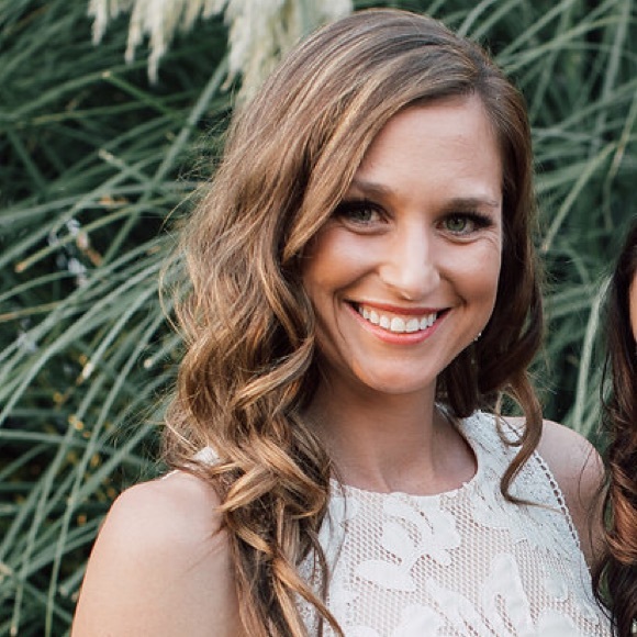 Meet your Posher, Stephanie - Picture 1 of 1